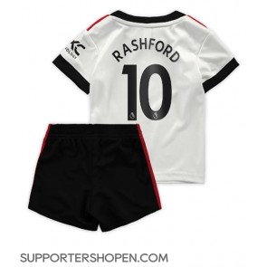 Manchester United Marcus Rashford #10 Bortatröja Barn 2022-23 Kortärmad (+ korta byxor)
